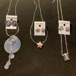 Set of necklaces & earrings. $8